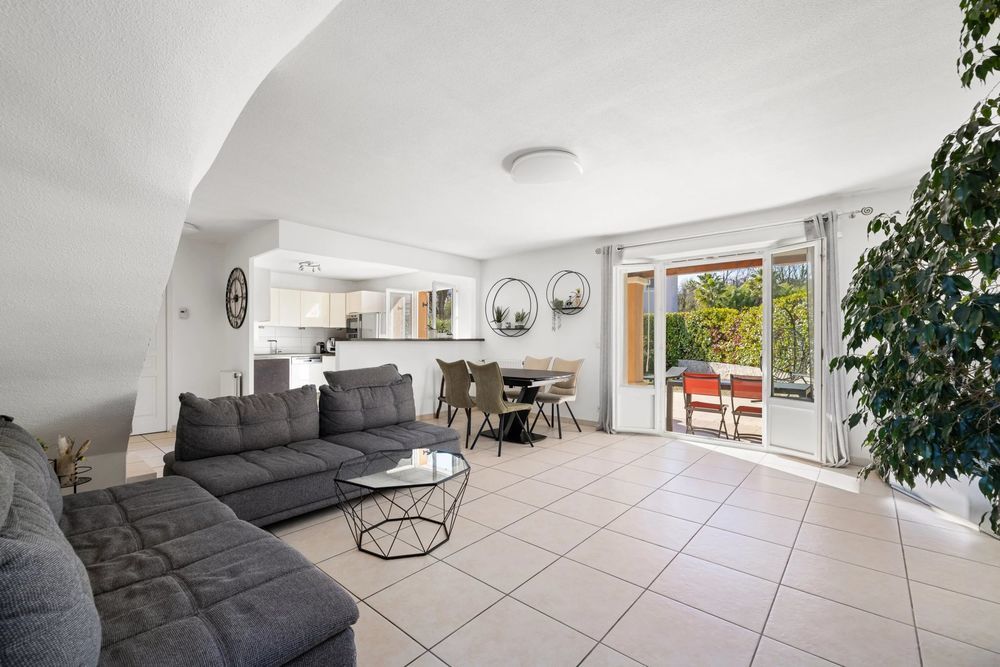 � vendre  Maison Le Rouret (06650)