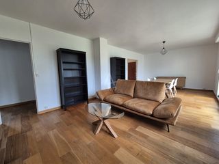  Appartement � louer 5 pi�ces 99 m�