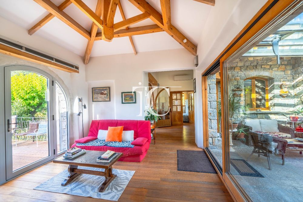 � vendre  Villa Banne (07460)