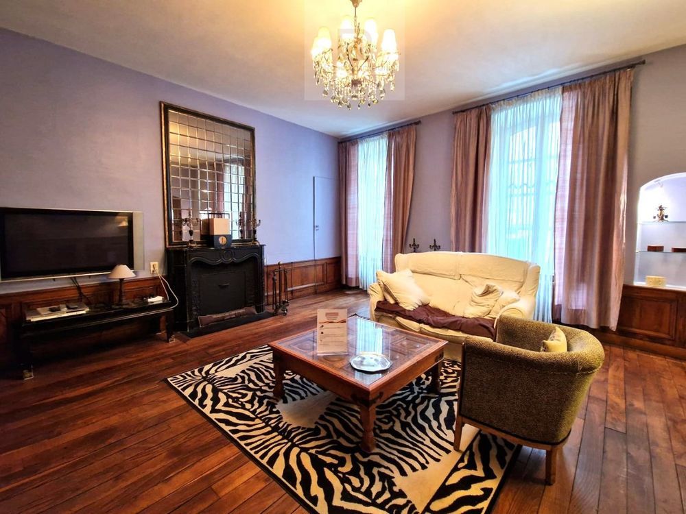 � vendre  Villa Ambert (63600)