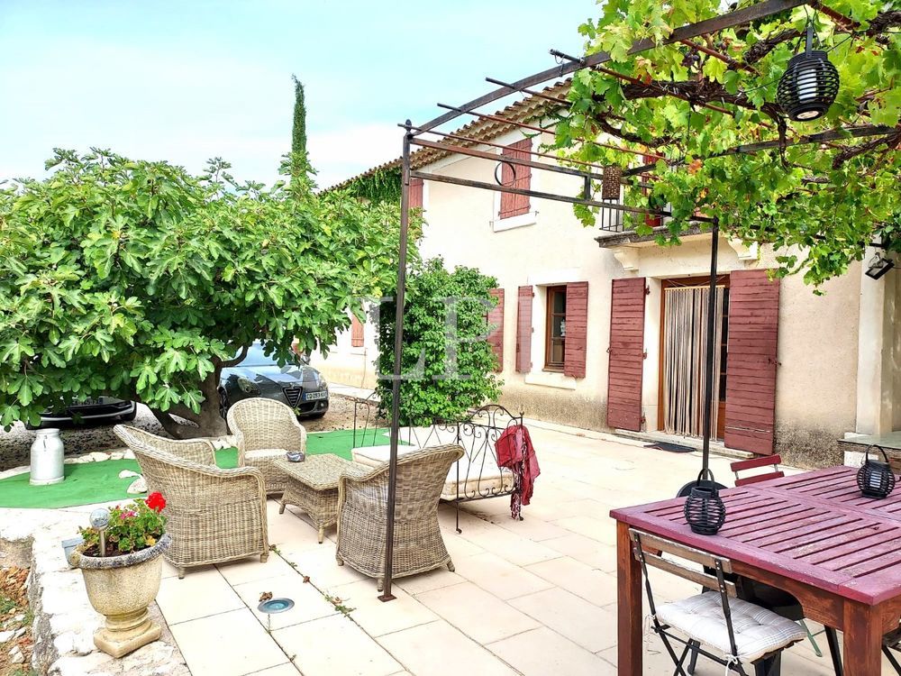 � vendre  Villa Saint-Saturnin-l�s-Apt (84490)