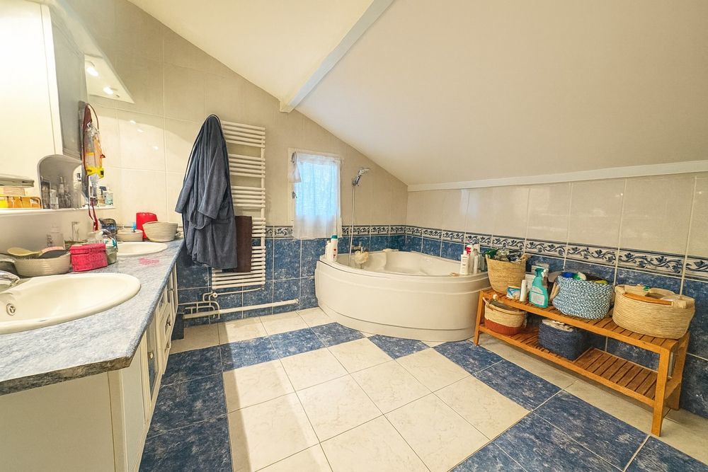 � vendre  Villa Ustaritz (64480)