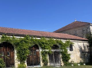  Villa � vendre 15 + pi�ces 550 m�