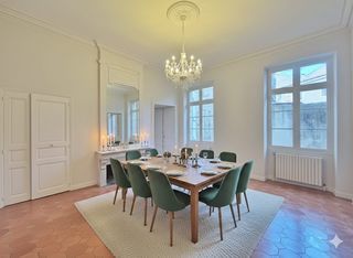  Appartement � vendre 6 pi�ces 220 m�