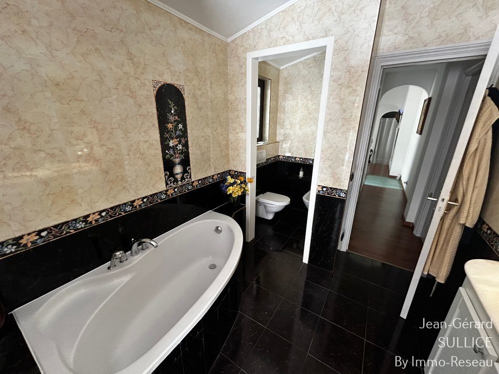 � vendre  Maison Roquebrune-Cap-Martin (06190)