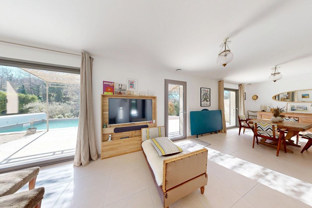 � vendre  Maison Venasque (84210)