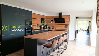  Maison � vendre 8 pi�ces 218 m�