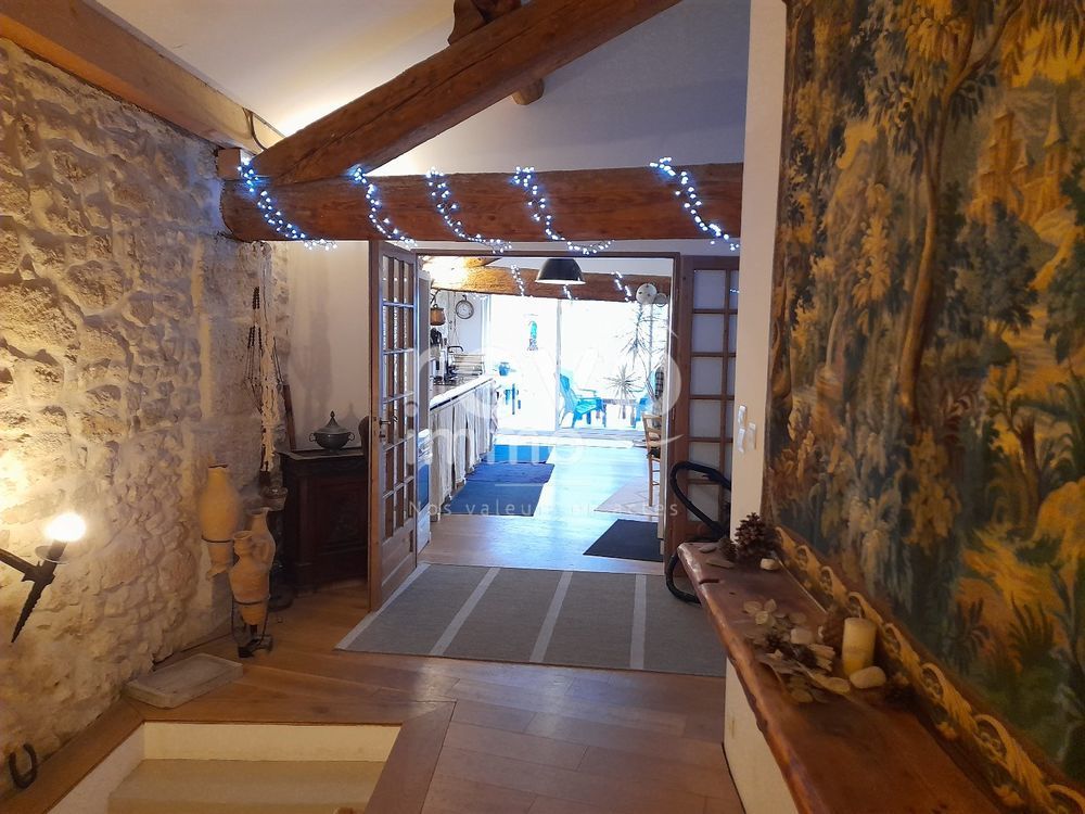 � vendre  Maison Montbazin (34560)