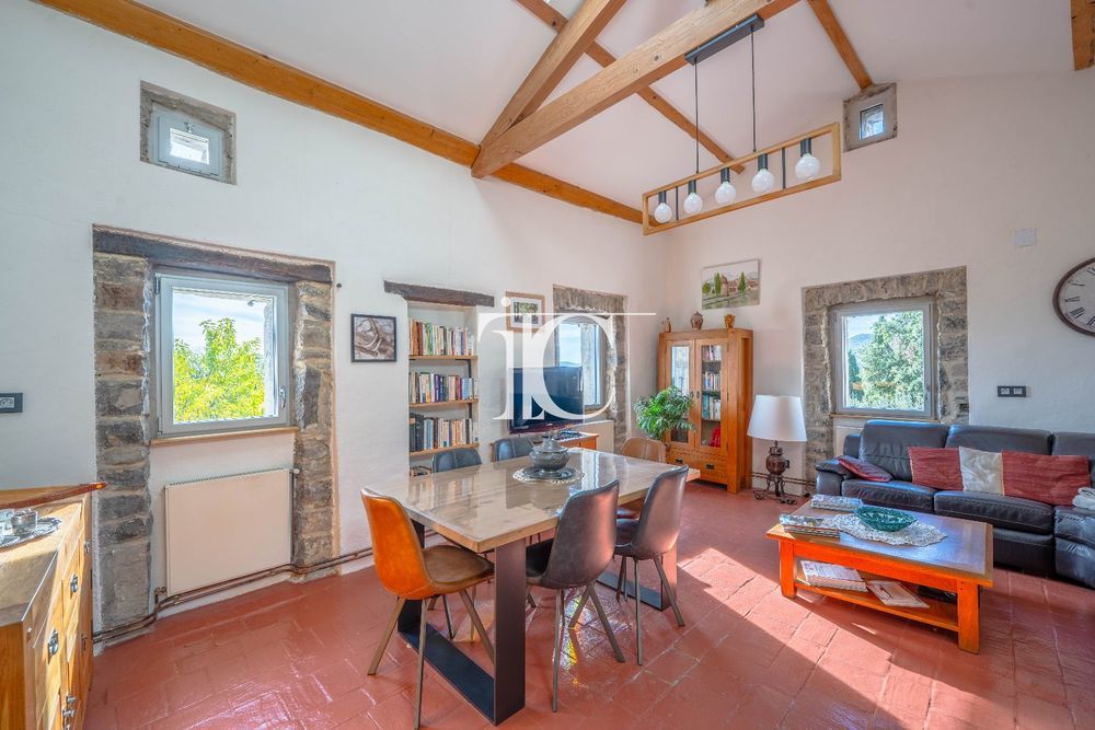 � vendre  Villa Banne (07460)