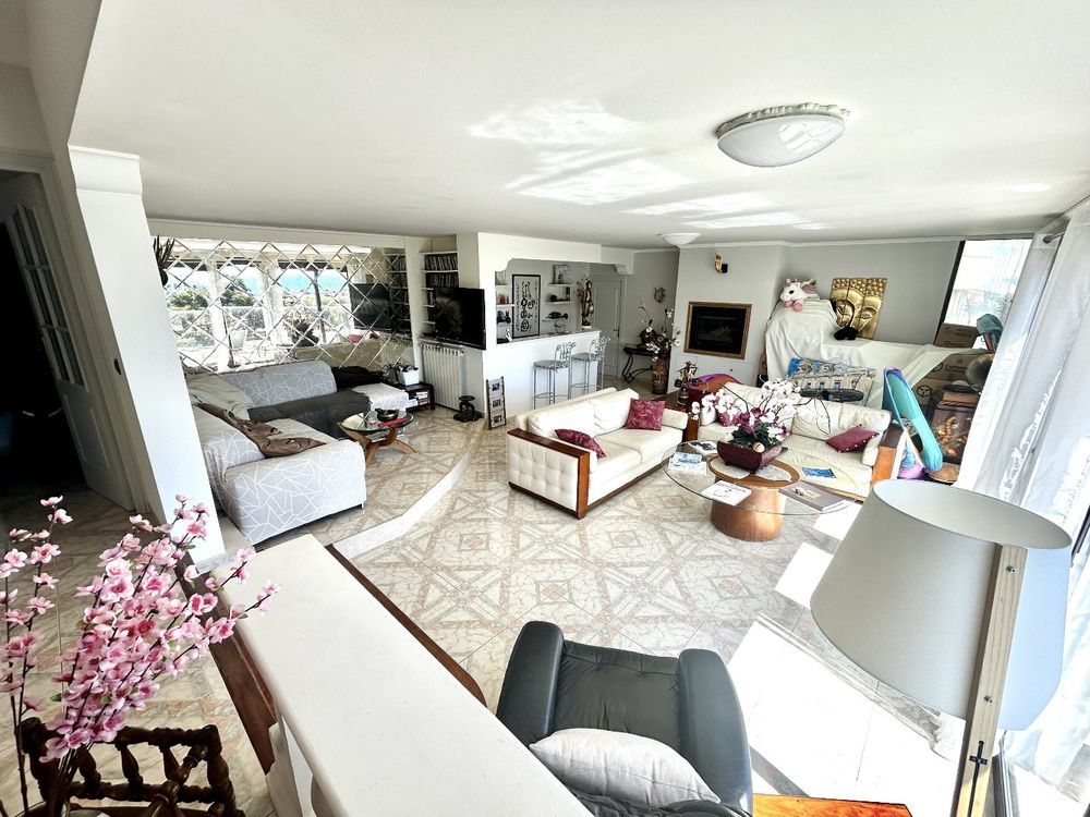 � vendre  Maison Roquebrune-Cap-Martin (06190)