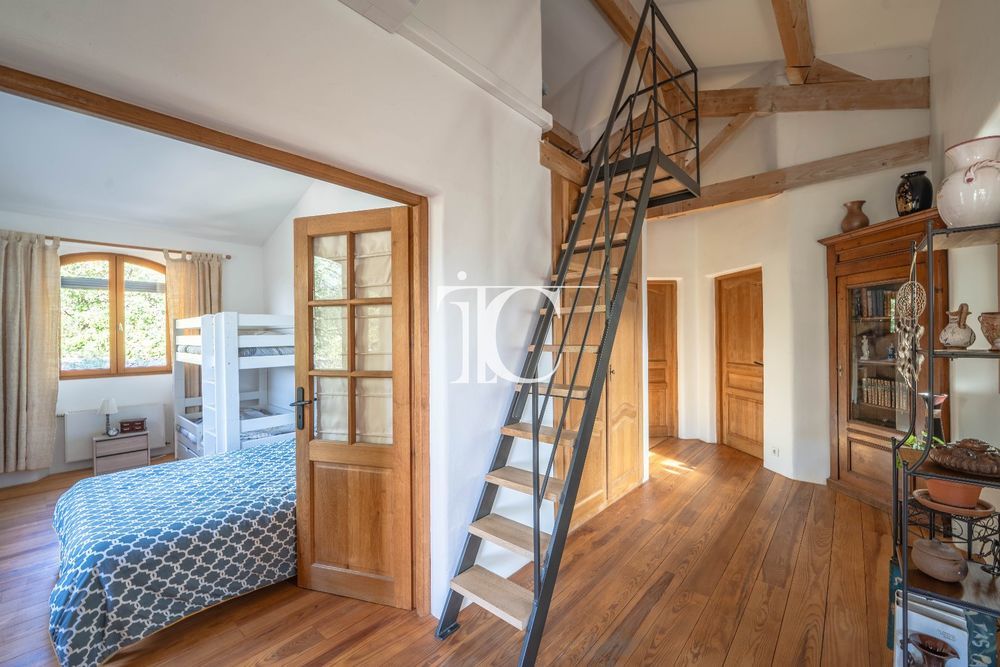 � vendre  Villa Banne (07460)