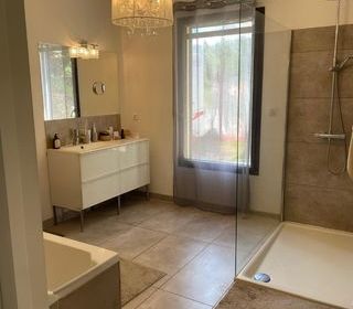  Villa � vendre 15 + pi�ces 755 m�