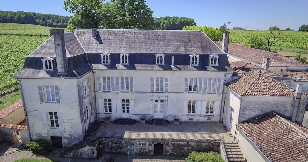 � vendre  Villa Segonzac (16130)