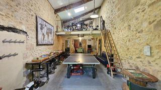  Maison � vendre 15 + pi�ces 530 m�