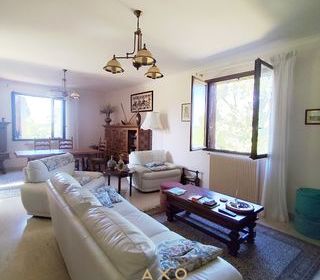  Maison � vendre 9 pi�ces 242 m�