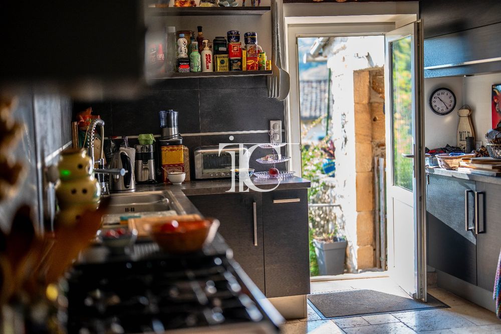 � vendre  Villa Les Vans (07140)