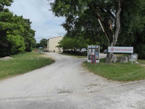   Maison Maison - 4 pi�ce(s) - 327 m�