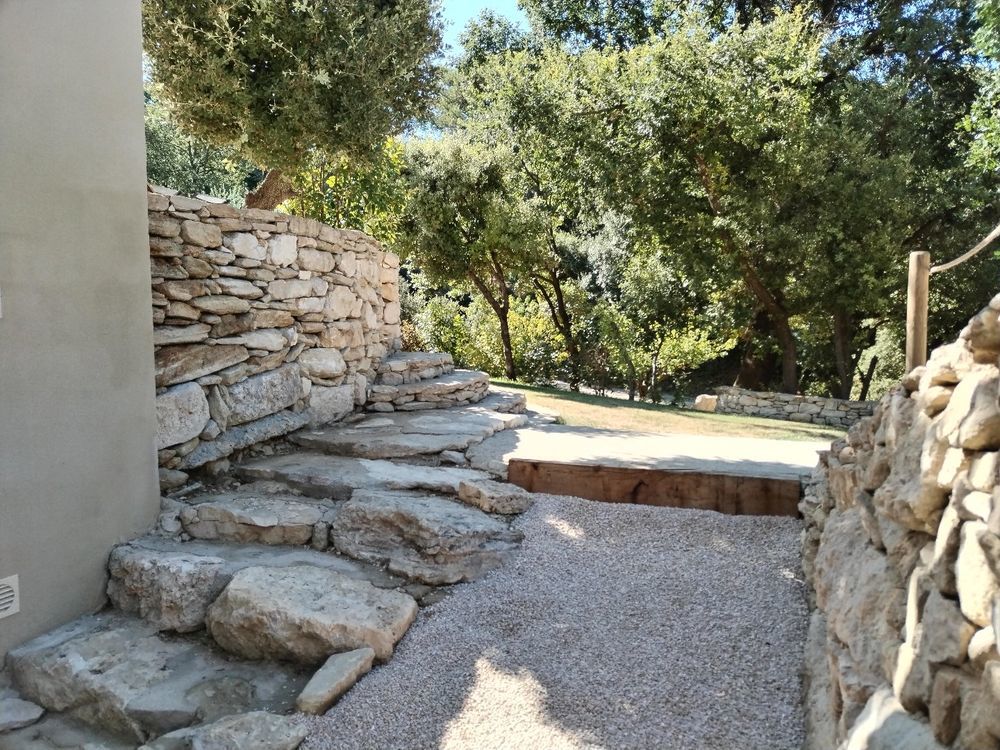 � vendre  Maison Venasque (84210)