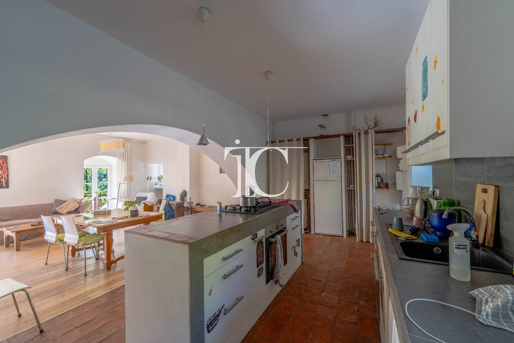 � vendre  Villa Banne (07460)