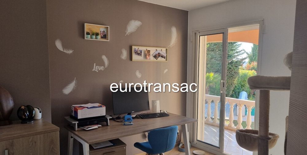 � vendre  Maison M�ze (34140)