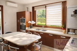  Maison � vendre 10 pi�ces 240 m�