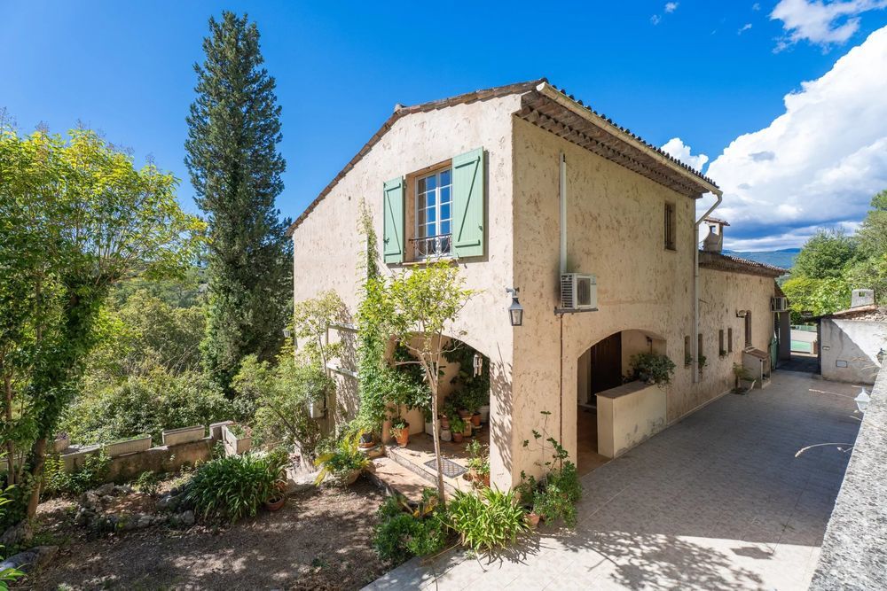 � vendre  Maison Valbonne (06560)