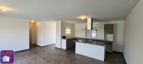   Maison Maison - 4 pi�ce(s) - 100 m�