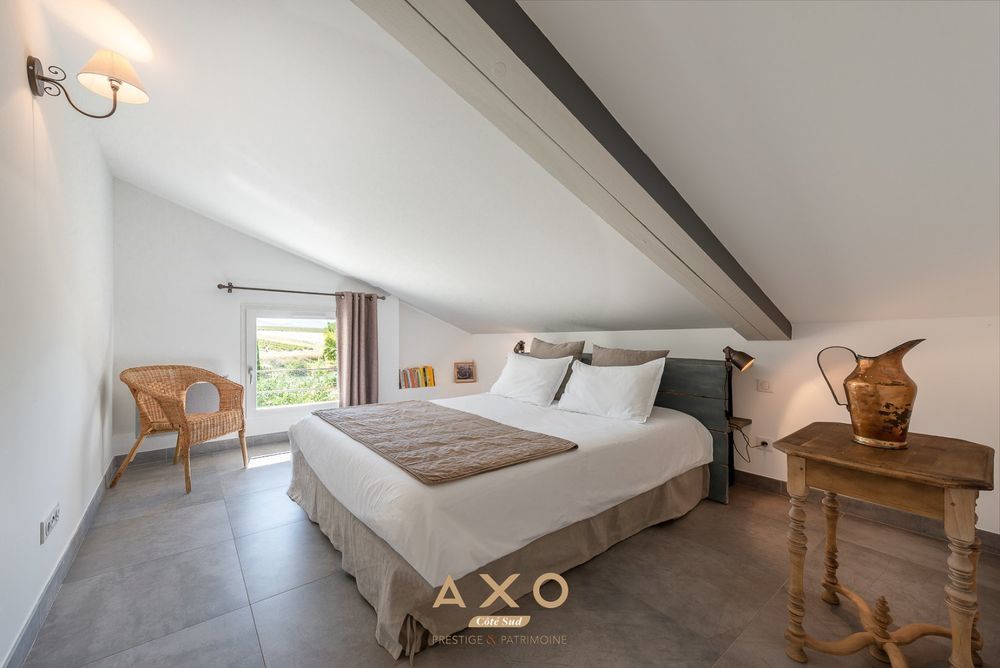 � vendre  Villa Moustiers-Sainte-Marie (04360)