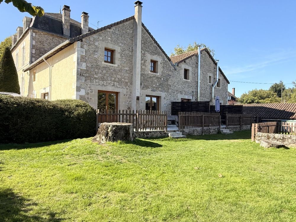 � vendre  Maison Pi�gut-Pluviers (24360)