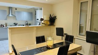  Immeuble � vendre 330 m�