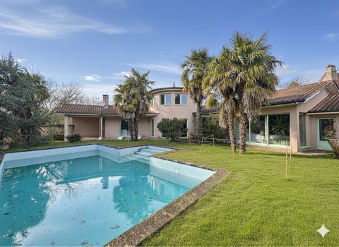   Maison Maison - 5 pi�ce(s) - 193 m�