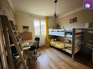  Maison � vendre 9 pi�ces 180 m�