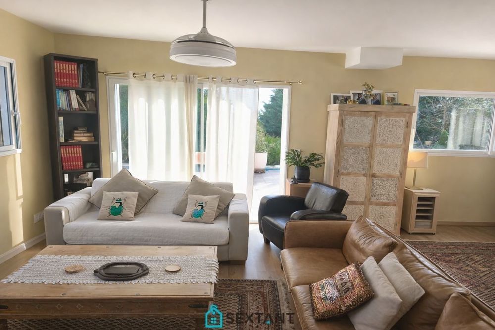 � vendre  Maison Collonges (01550)