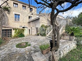  Maison � vendre 7 pi�ces 230 m�