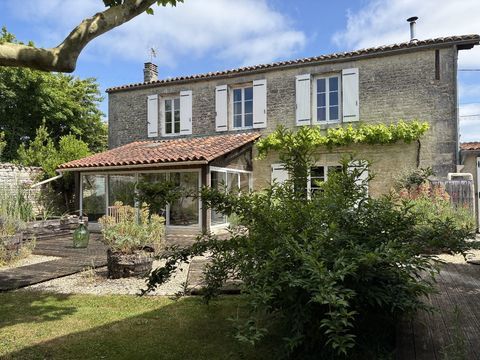   Maison en pierre Maison - 7 pi�ce(s) - 170 m�
