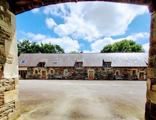  Villa � vendre 15 + pi�ces 535 m�