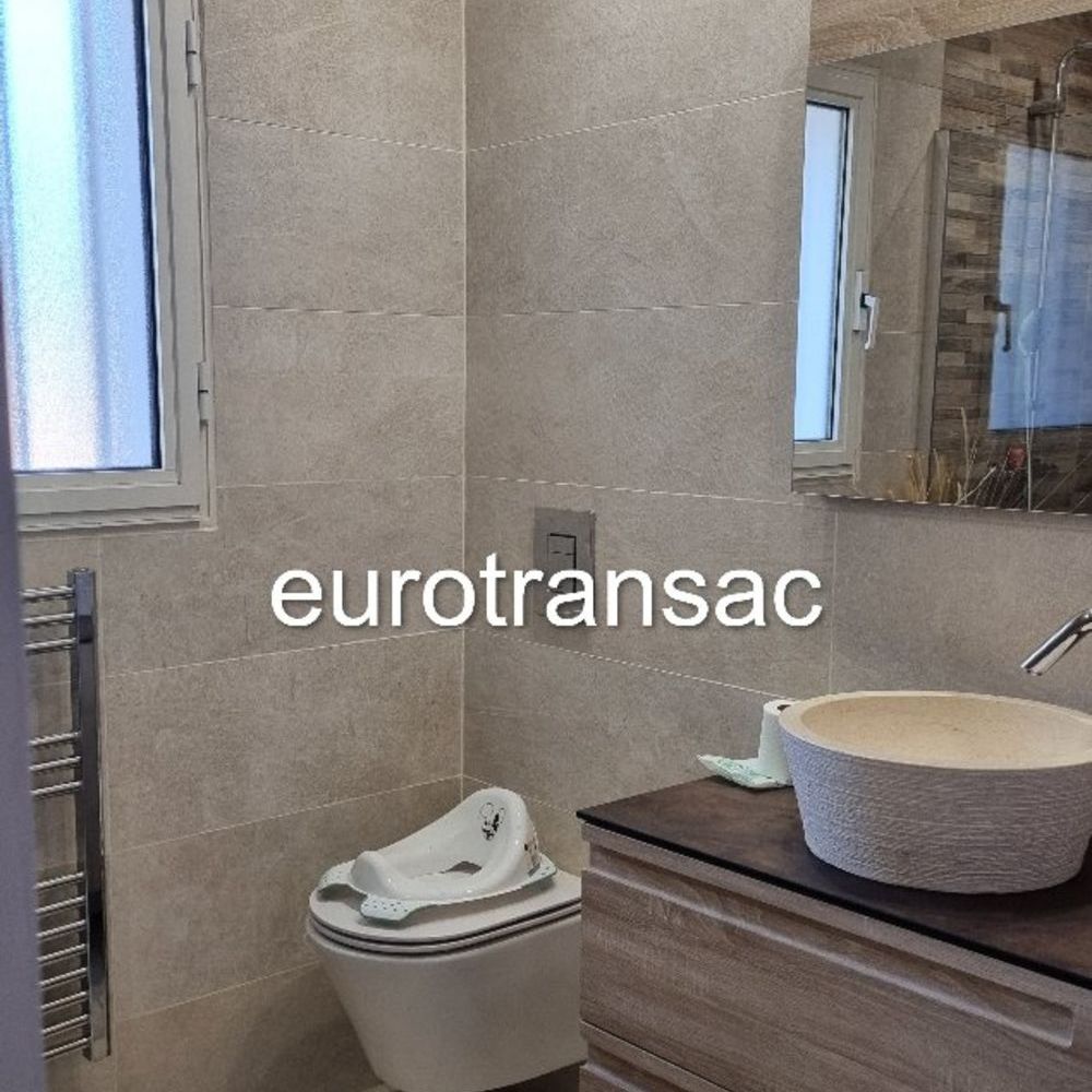 � vendre  Maison M�ze (34140)