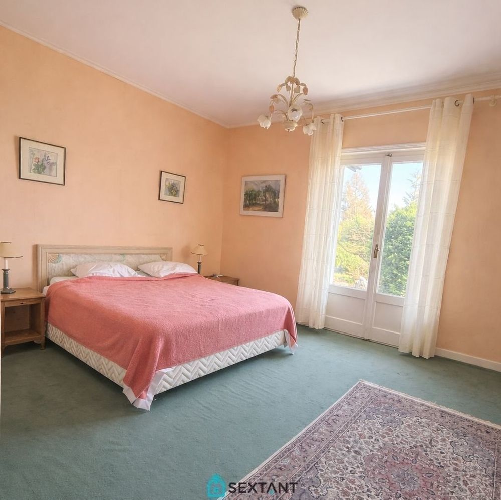 � vendre  Maison Divonne-les-Bains (01220)