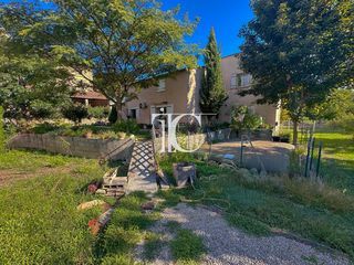  Maison � vendre 8 pi�ces 243 m�