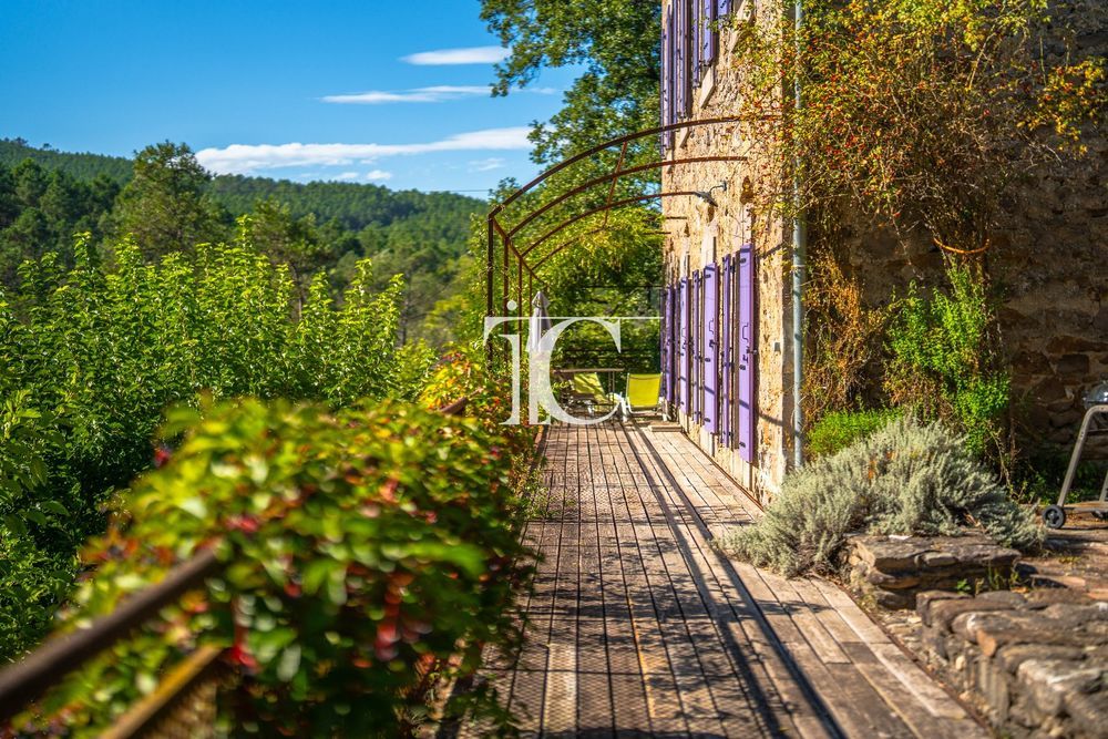 � vendre  Villa Banne (07460)