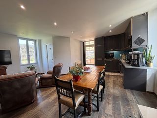  Maison � vendre 10 pi�ces 234 m�