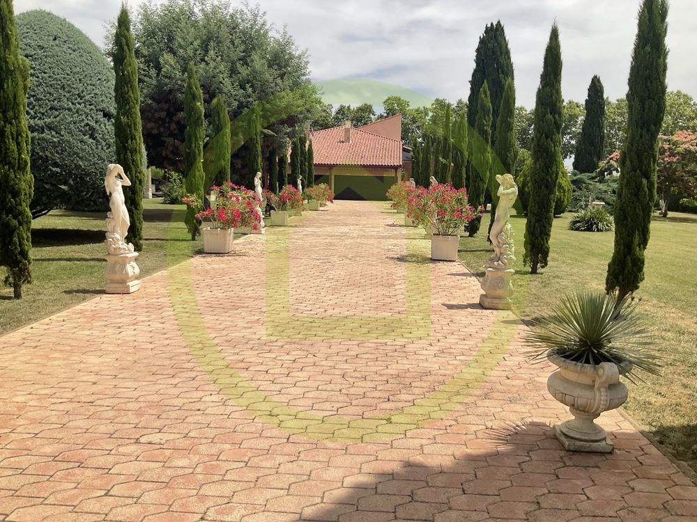 � vendre  Villa Caz�res (31220)