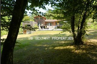  Villa � vendre 8 pi�ces 228 m�