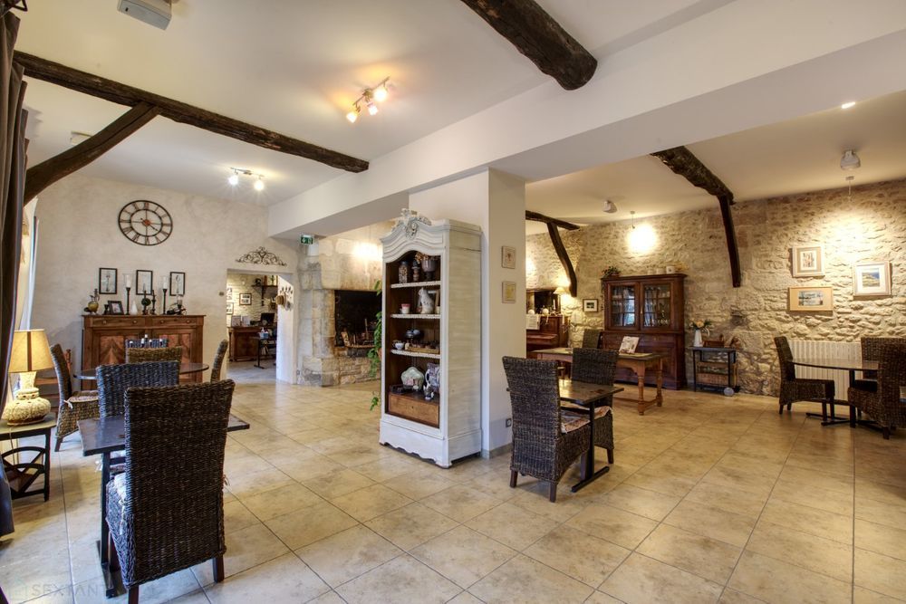 � vendre  Villa Antonne-et-Trigonant (24420)