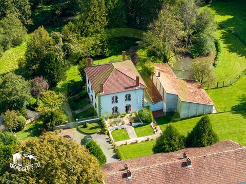   Maison Maison - 8 pi�ce(s) - 241 m�