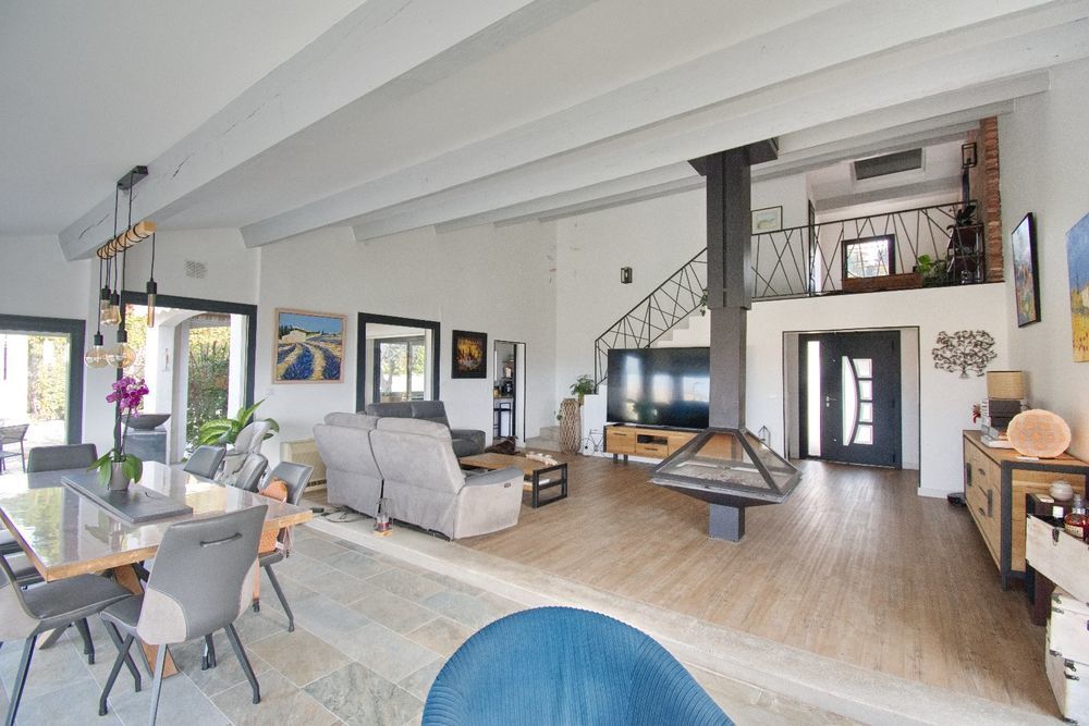 � vendre  Villa Campagnan (34230)