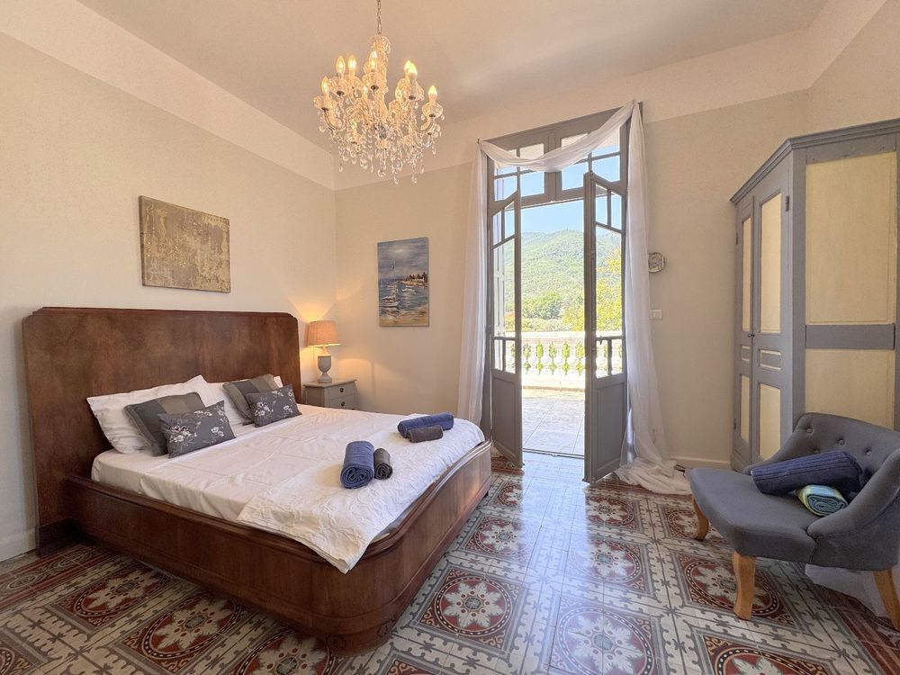 � vendre  Propri�t�/ch�teau Lapradelle (11140)