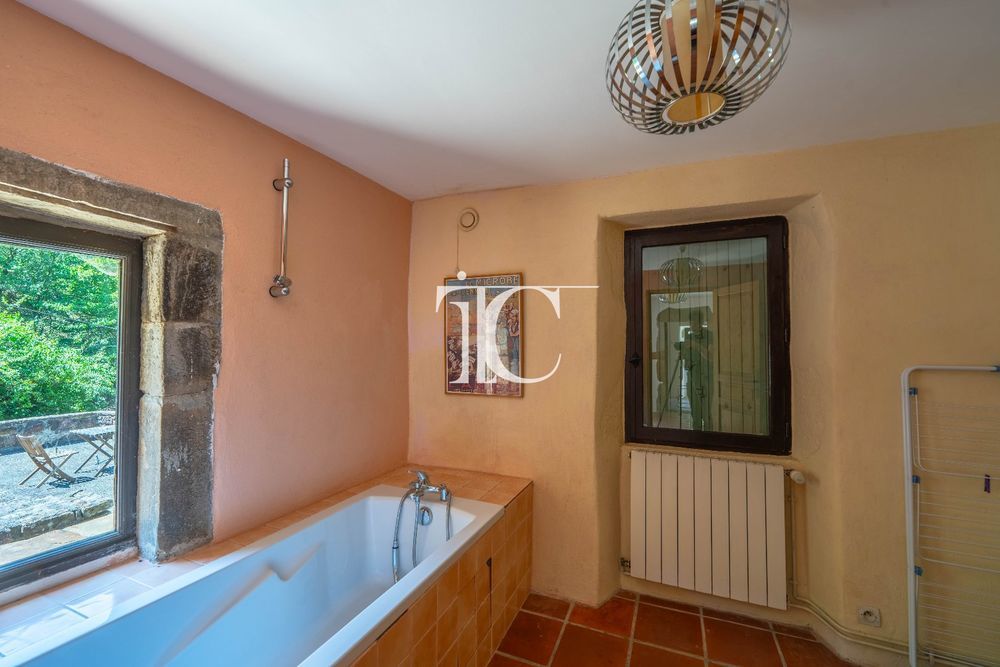 � vendre  Villa Les Vans (07140)