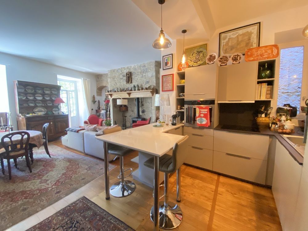 � vendre  Maison Beaulieu-sur-Dordogne (19120)