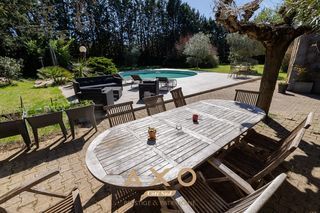  Villa � vendre 9 pi�ces 240 m�